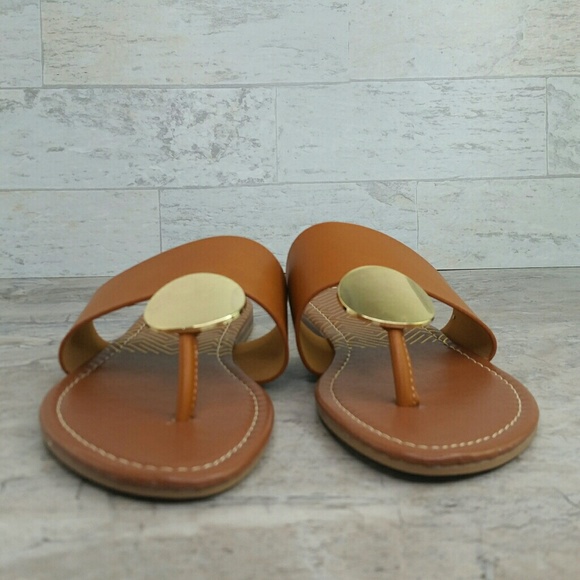 SALE!!!
 Sandal Tan Gold Disk Thong Slide-In Flat Sandal NEW - Picture 4 of 8